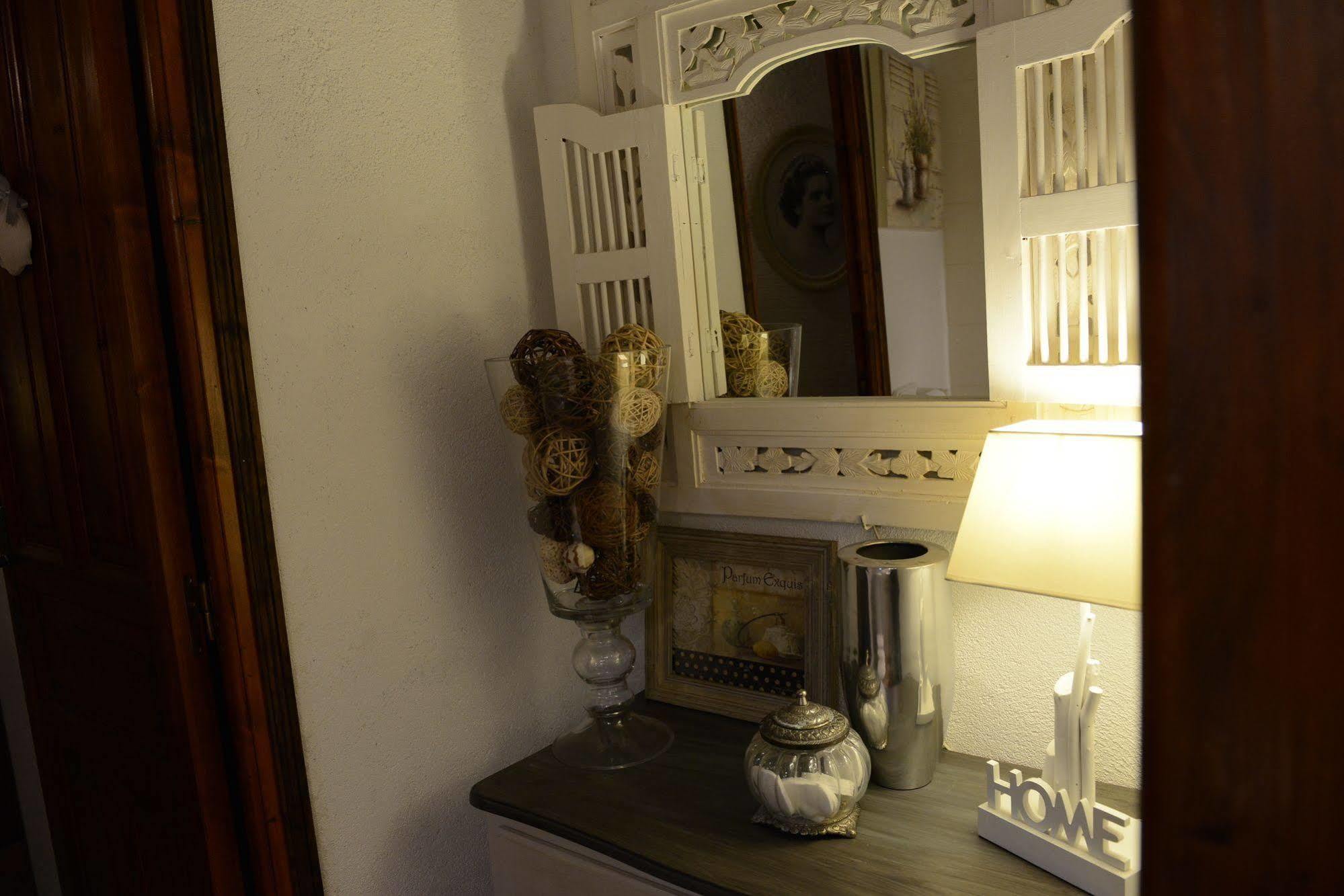 Moulin Rouhaud Hotel Montboyer Bagian luar foto