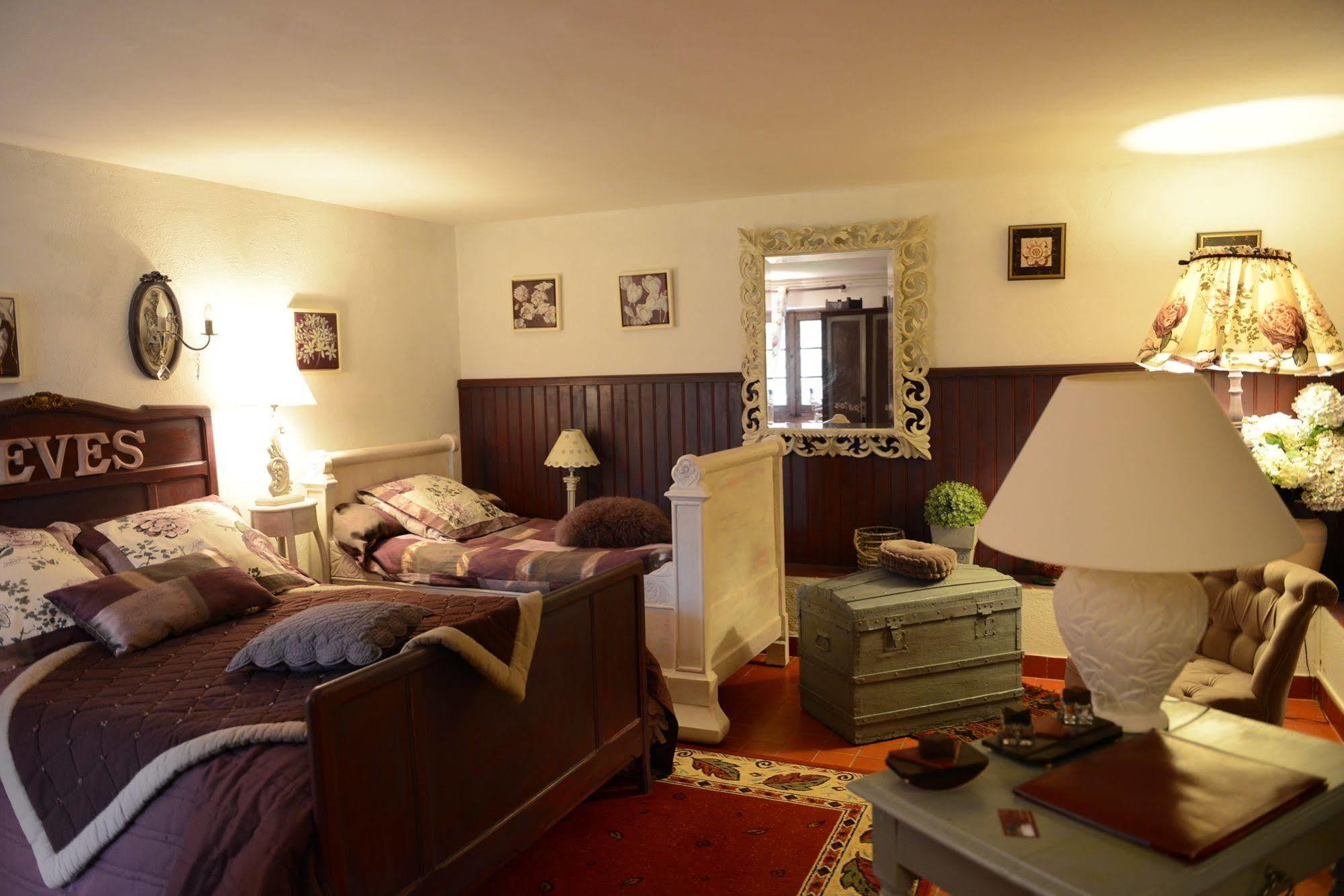 Moulin Rouhaud Hotel Montboyer Bagian luar foto